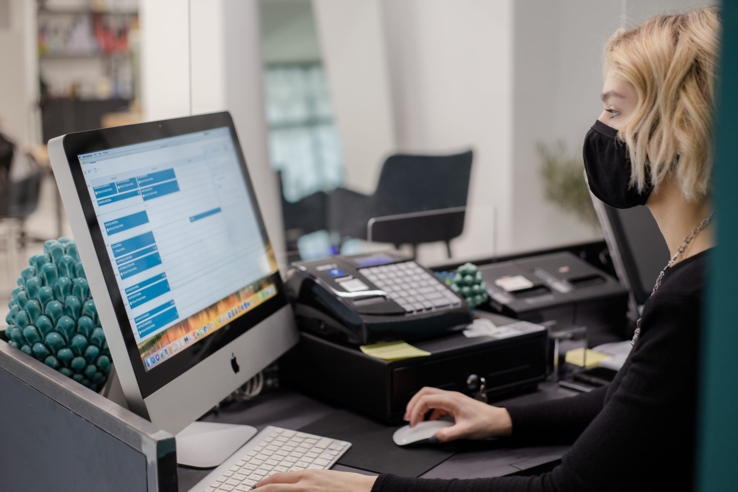 Comment gérer les stocks de son salon de coiffure ou de son institut de beauté ?